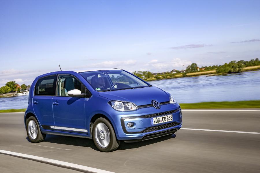  Volkswagen eco up! 5-Door 2017 года  (фото 8 из 9)
